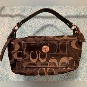COACH BACK AND GRAY CLUTCH